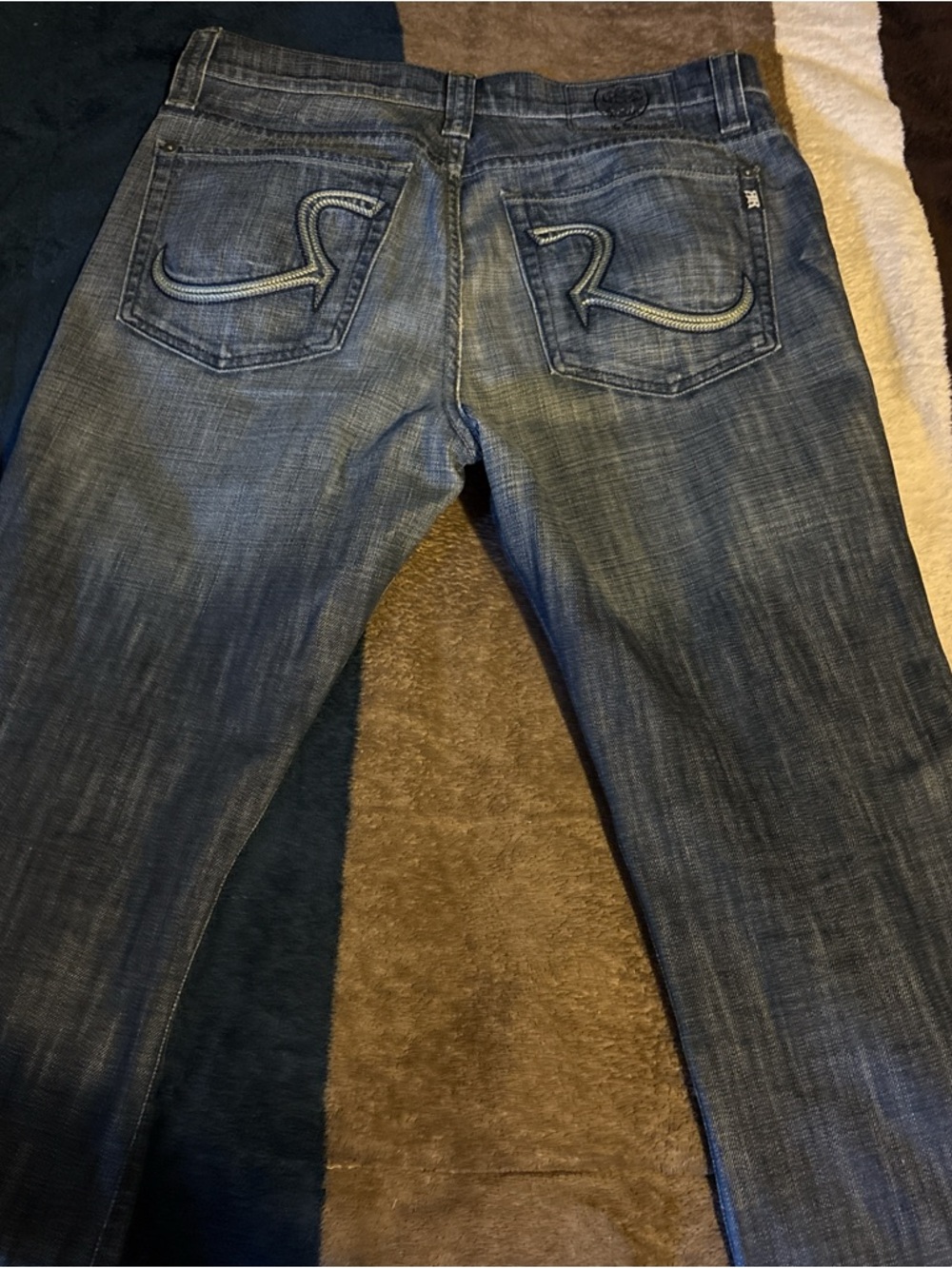 Rock & Republic Men's Straight Jeans in Washed Blue